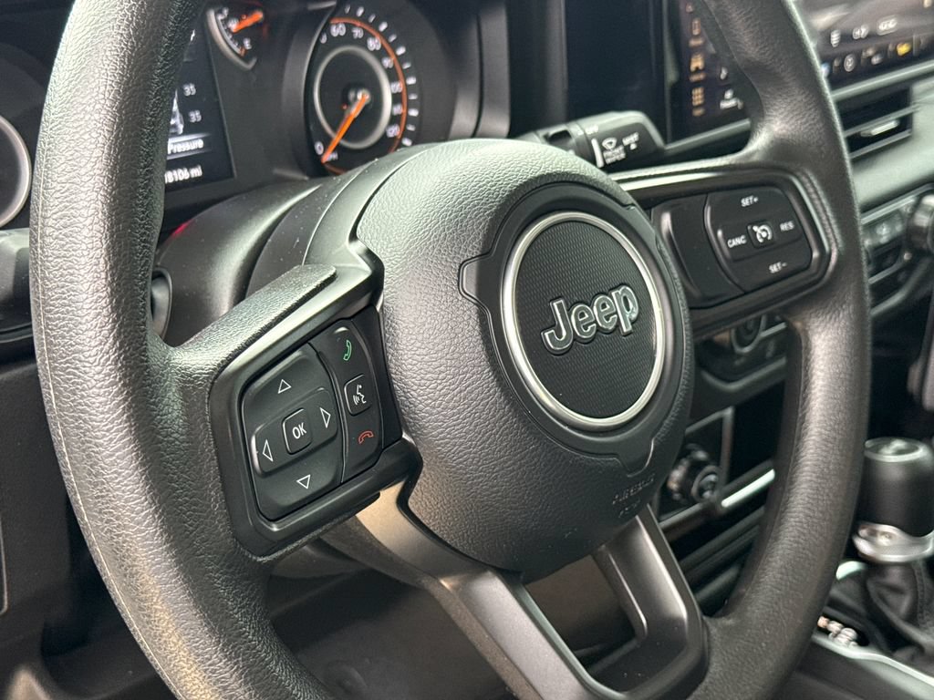 Used 2024 Jeep Wrangler Unlimited Sport AWD/4WD image 30