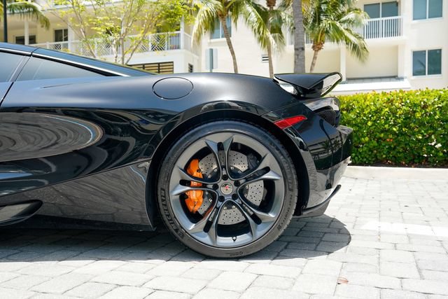 Used 2018 McLaren 720S Performance RWD image 16