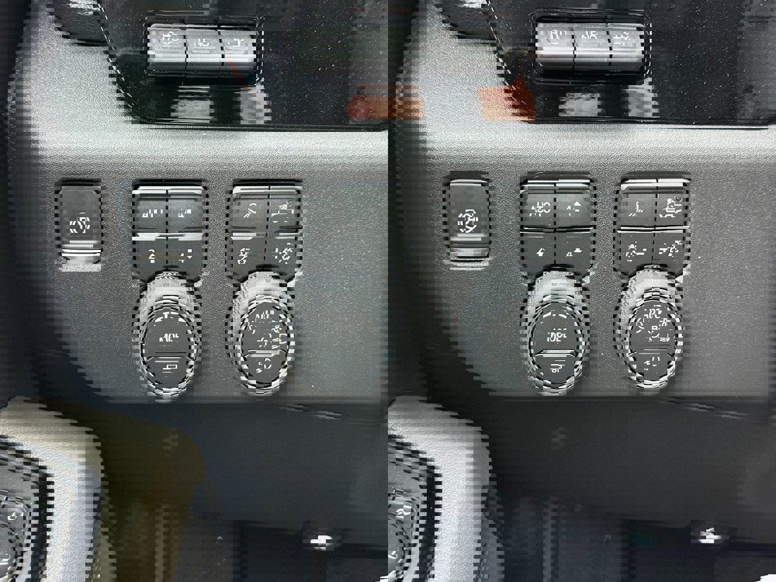 New 2026 Chevrolet Silverado 1500 ZR2 w/ LPO, Dark Essentials Package image 81