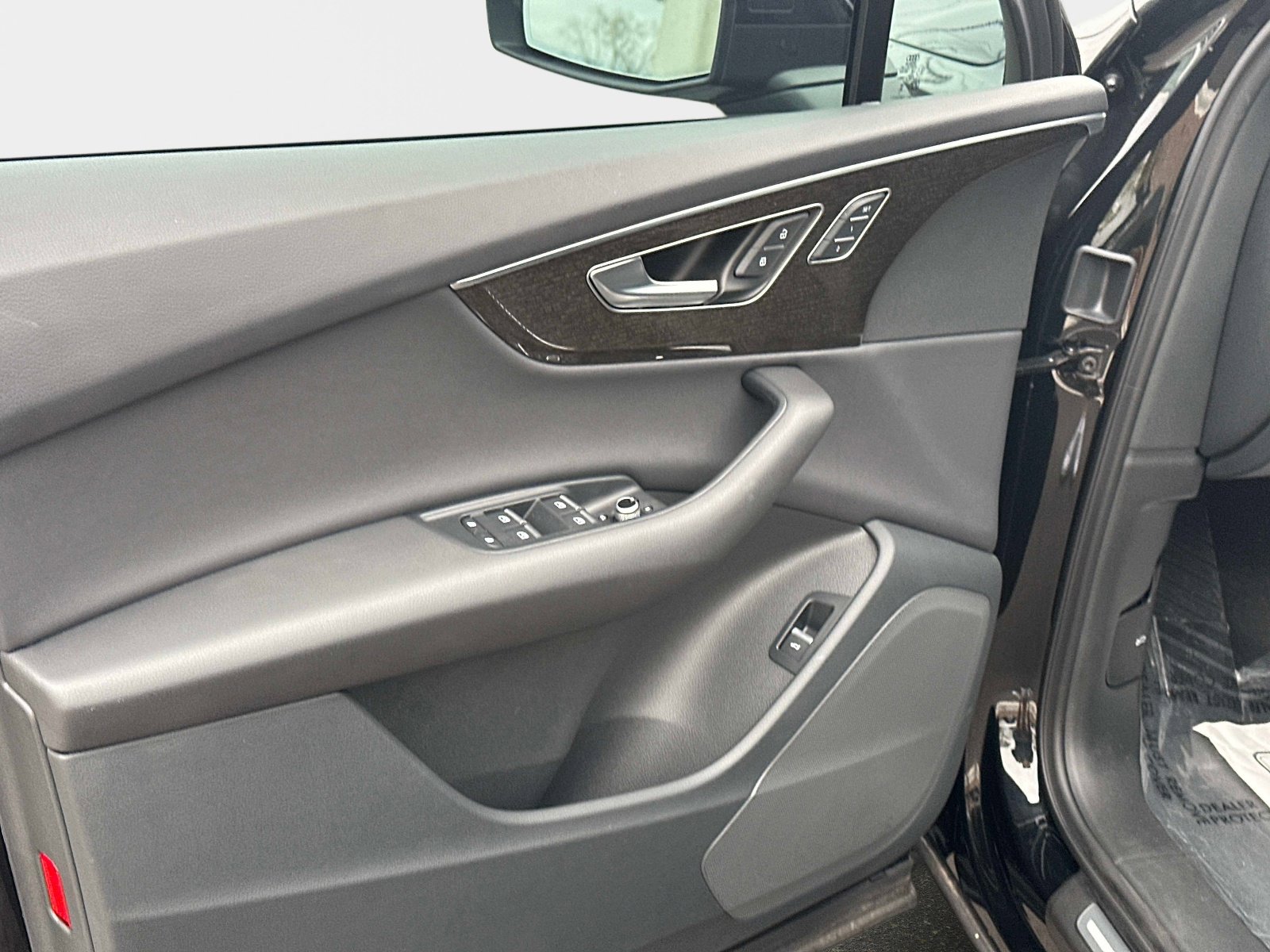 Used 2025 Audi Q7 2.0T Premium image 17