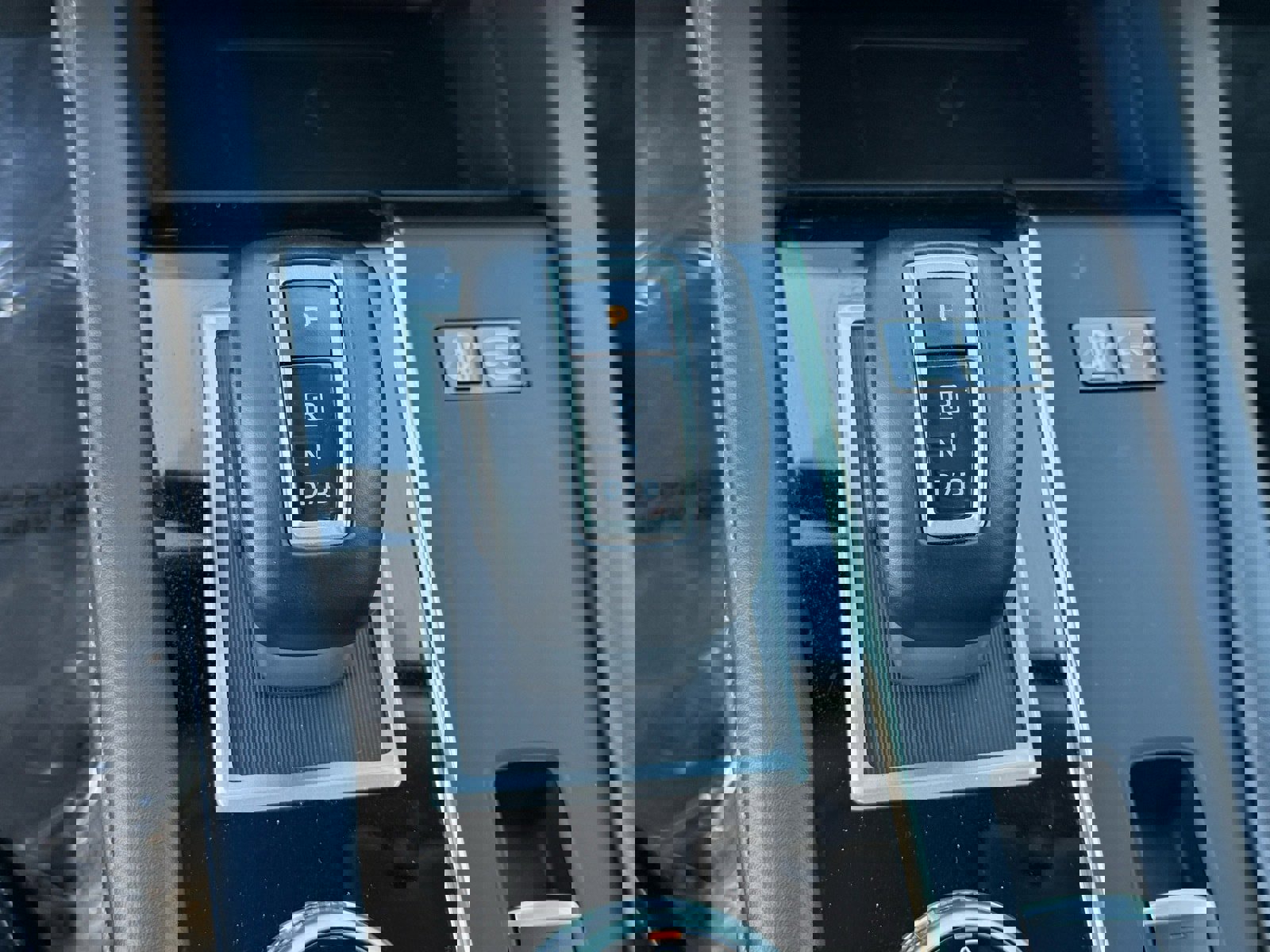 Used 2024 Mitsubishi Outlander 4WD Plug-In Hybrid image 27