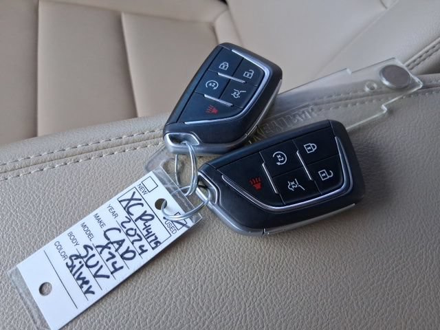 Certified 2024 Cadillac XT4 Luxury w/ LPO, Floor Liner Package FWD image 25