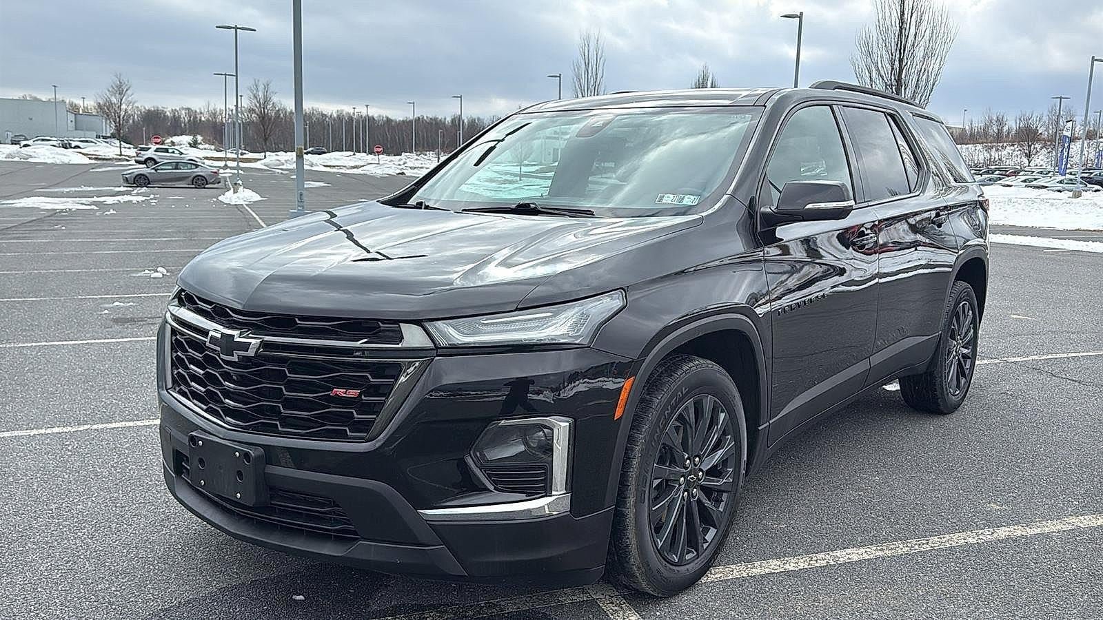 Used 2023 Chevrolet Traverse RS w/ LPO, Cargo Package AWD/4WD image 14