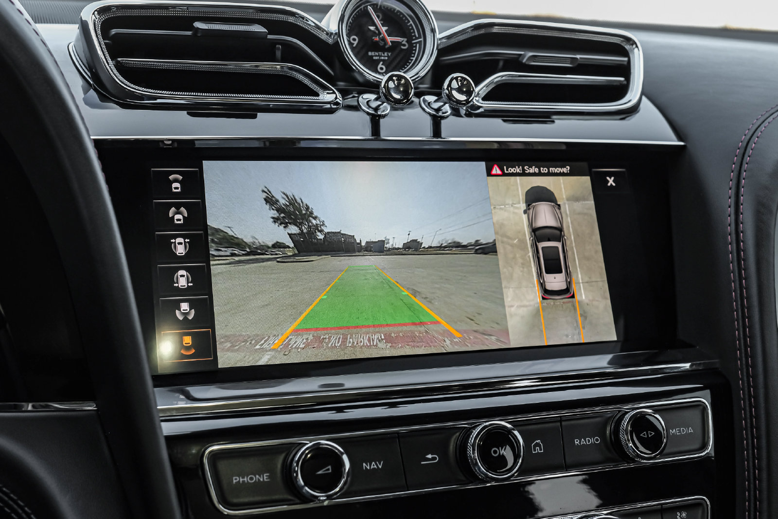 Used 2021 Bentley Bentayga Speed AWD/4WD image 23