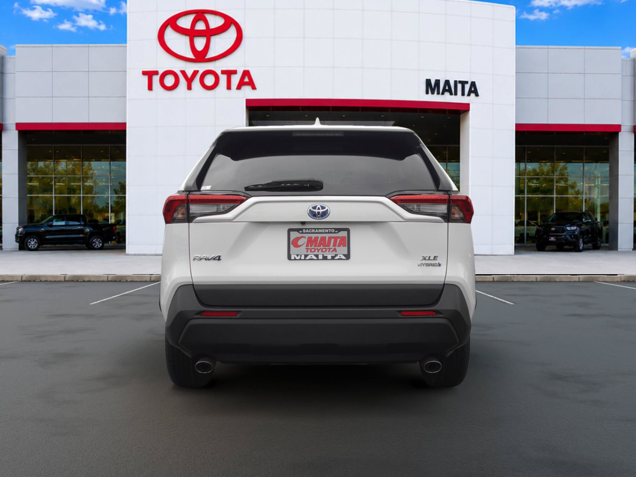 Used 2022 Toyota RAV4 XLE w/ Convenience Package AWD/4WD image 4