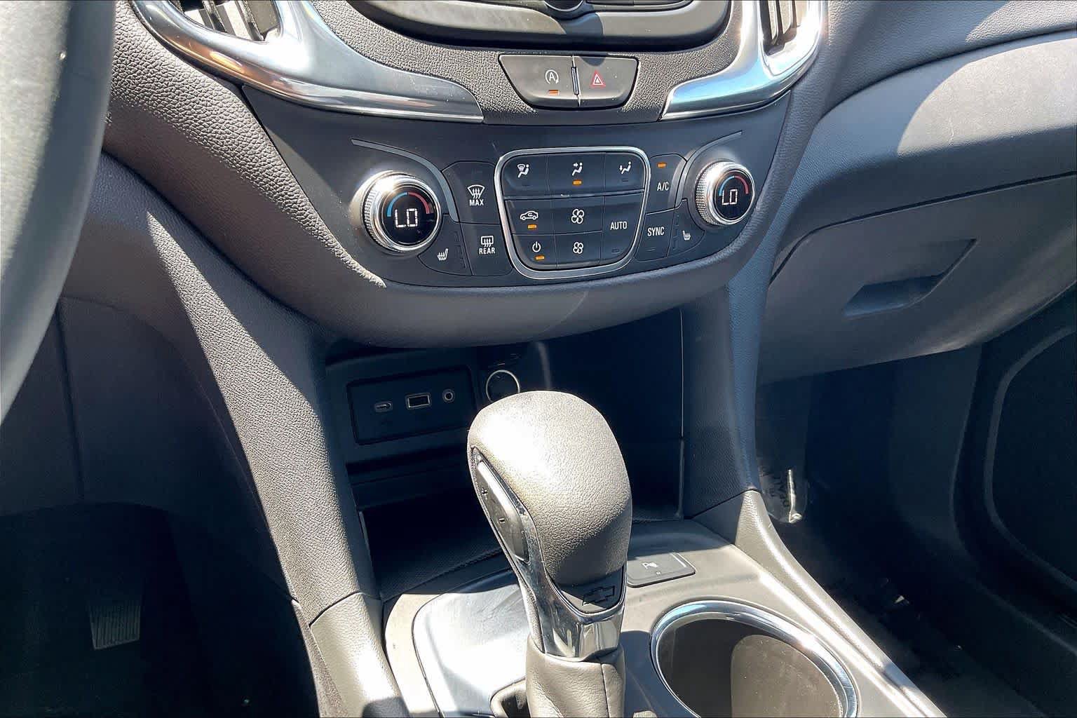Used 2024 Chevrolet Equinox LT w/ LPO, Floor Liner Package FWD image 31
