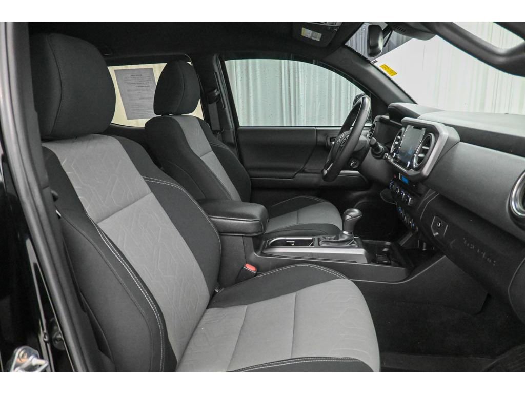Used 2023 Toyota Tacoma TRD Off-Road image 14