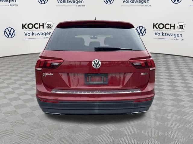 Used 2019 Volkswagen Tiguan SE w/ Panoramic Sunroof Package image 7