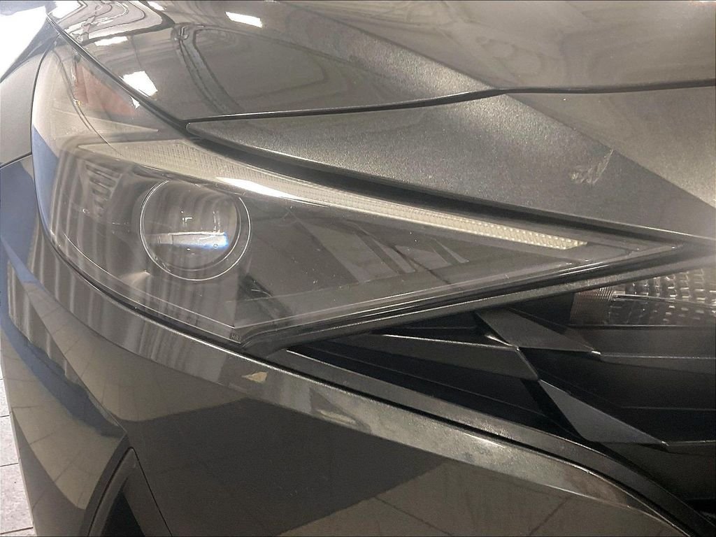 Used 2023 Hyundai Elantra SEL FWD image 32