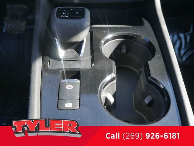 Used 2024 Nissan Rogue S FWD image 34