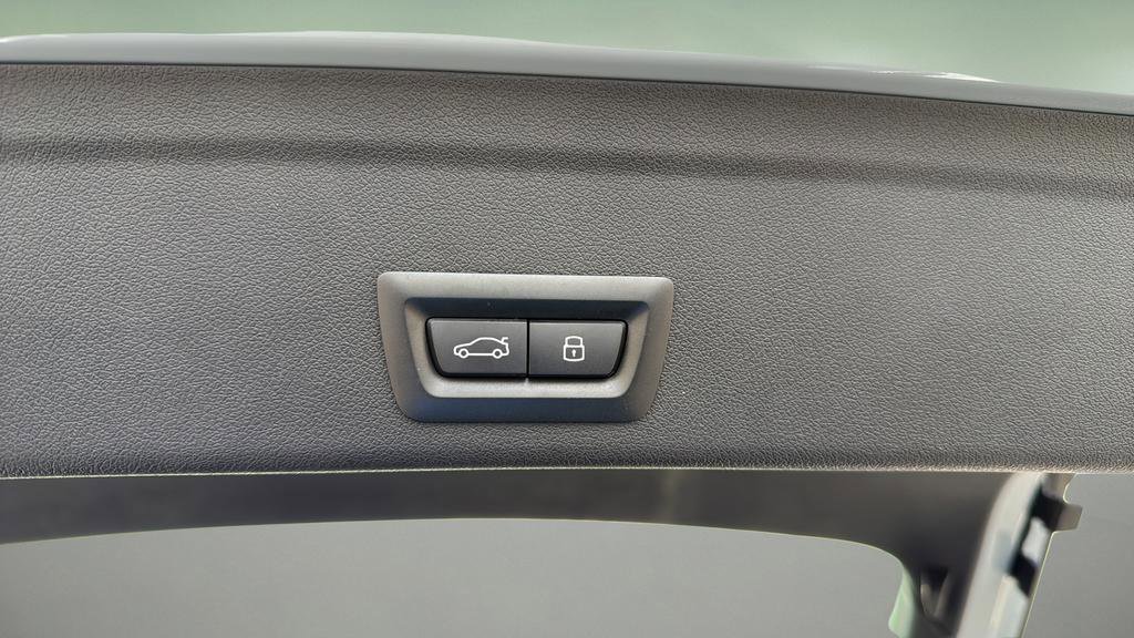 Used 2026 BMW X6 xDrive40i image 27