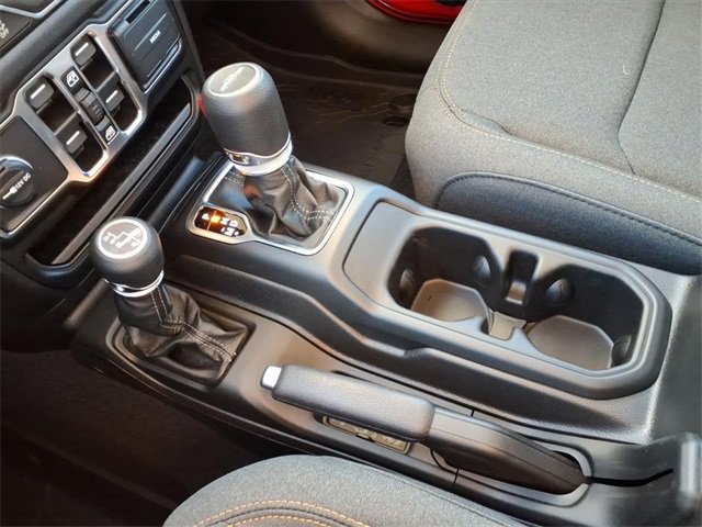 New 2025 Jeep Gladiator Sport image 15