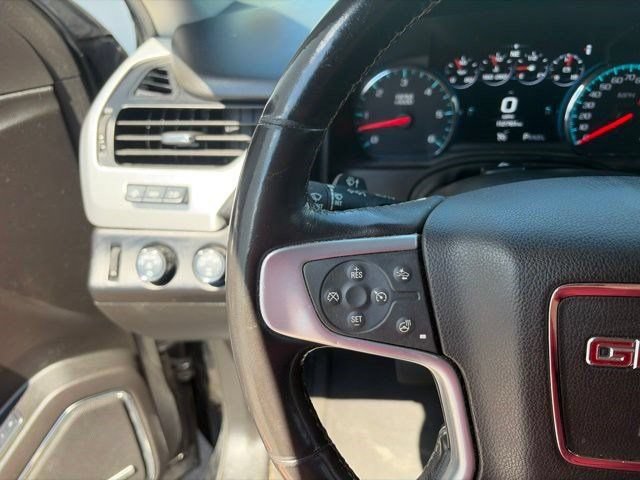 Used 2019 GMC Yukon SLT w/ Graphite Performance Edition AWD/4WD image 18