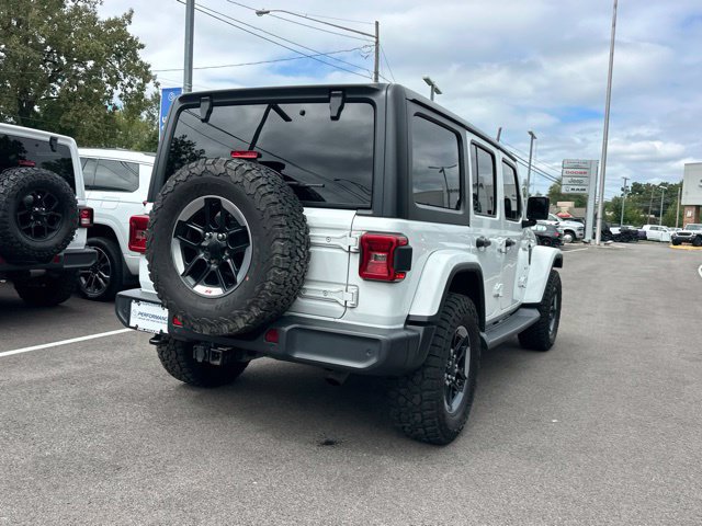 Used 2018 Jeep Wrangler Unlimited Sahara w/ Cold Weather Group AWD/4WD image 15