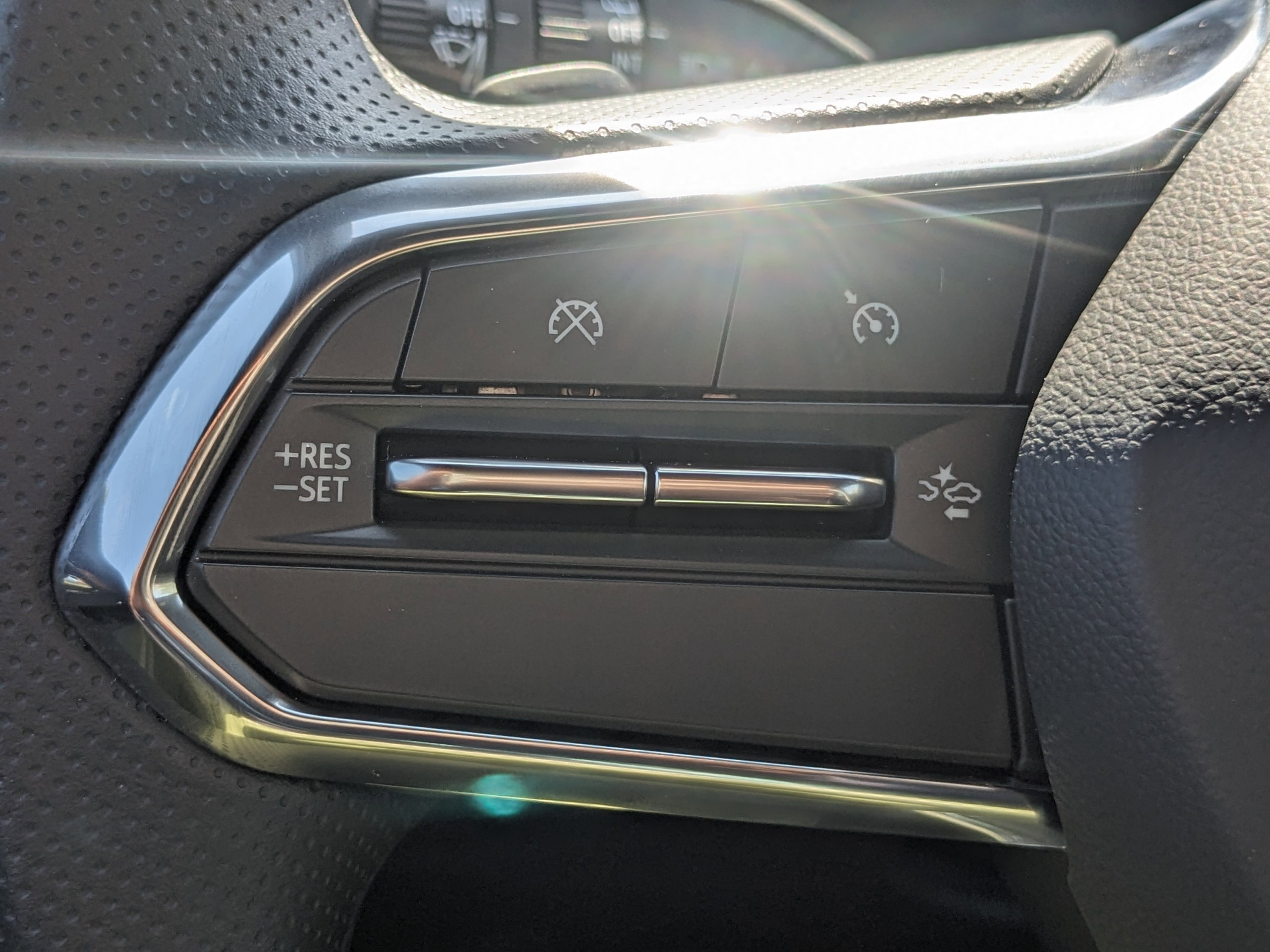 New 2025 Chevrolet Blazer EV LT w/ Midnight/Sport Edition image 25