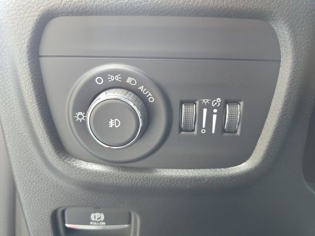 New 2026 Jeep Grand Cherokee Limited image 11