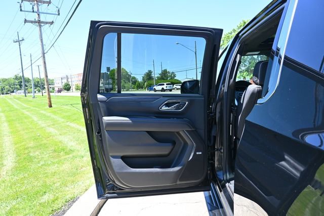Used 2024 GMC Yukon XL SLT w/ SLT Premium Package AWD/4WD image 24