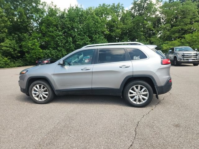 Used 2016 Jeep Cherokee Limited AWD/4WD image 11