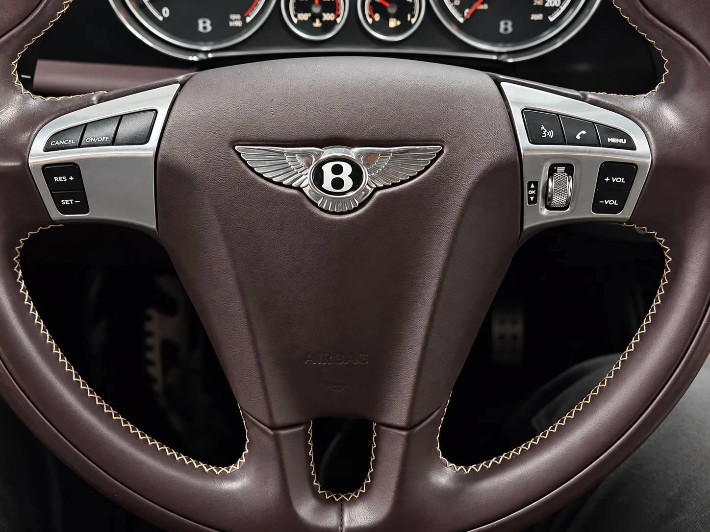 Used 2018 Bentley Flying Spur S W12 AWD/4WD image 28