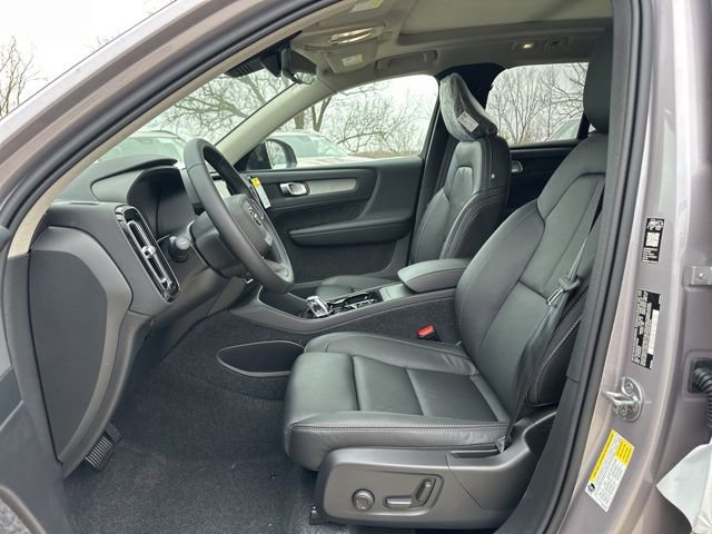 New 2026 Volvo XC40 B5 Plus w/ Climate Package image 14