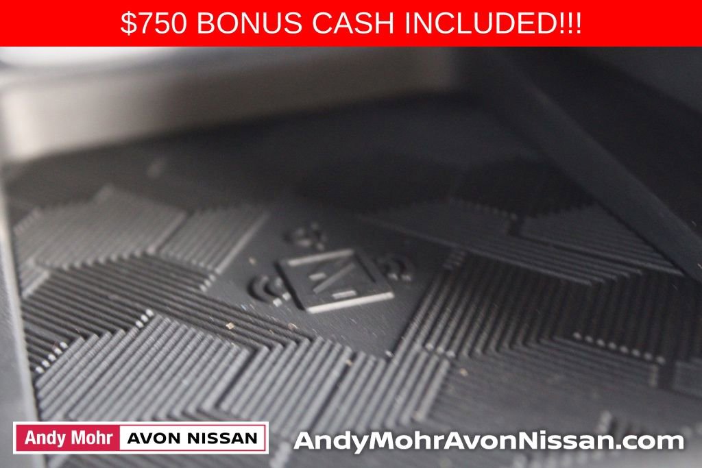 New 2025 Nissan Versa SV w/ Trunk Package FWD image 24