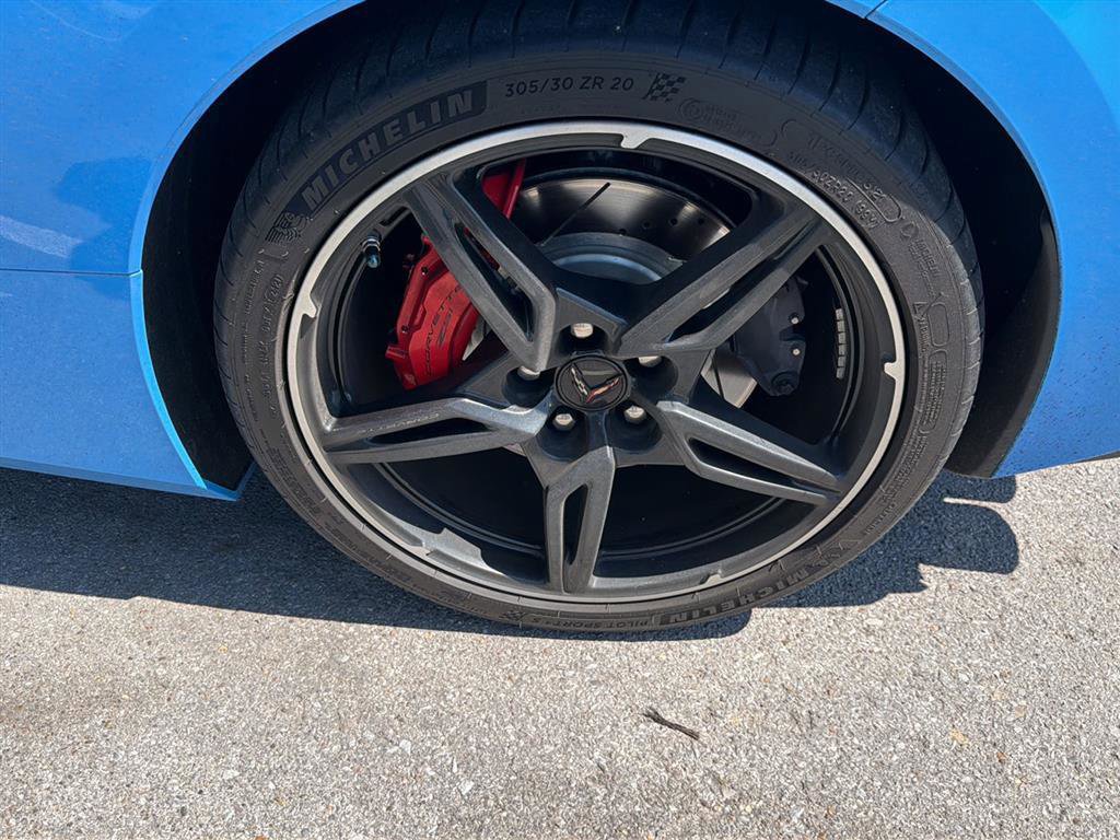 Used 2021 Chevrolet Corvette Stingray Premium Cpe w/ Z51 Performance Package RWD image 6