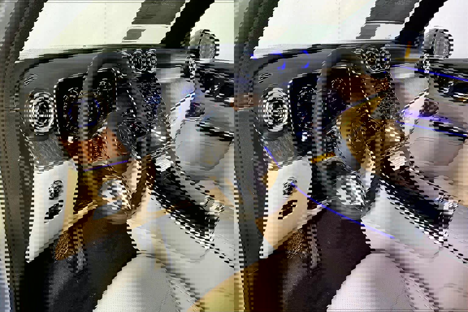 New 2026 Mercedes-Benz GLC 300 4MATIC image 9