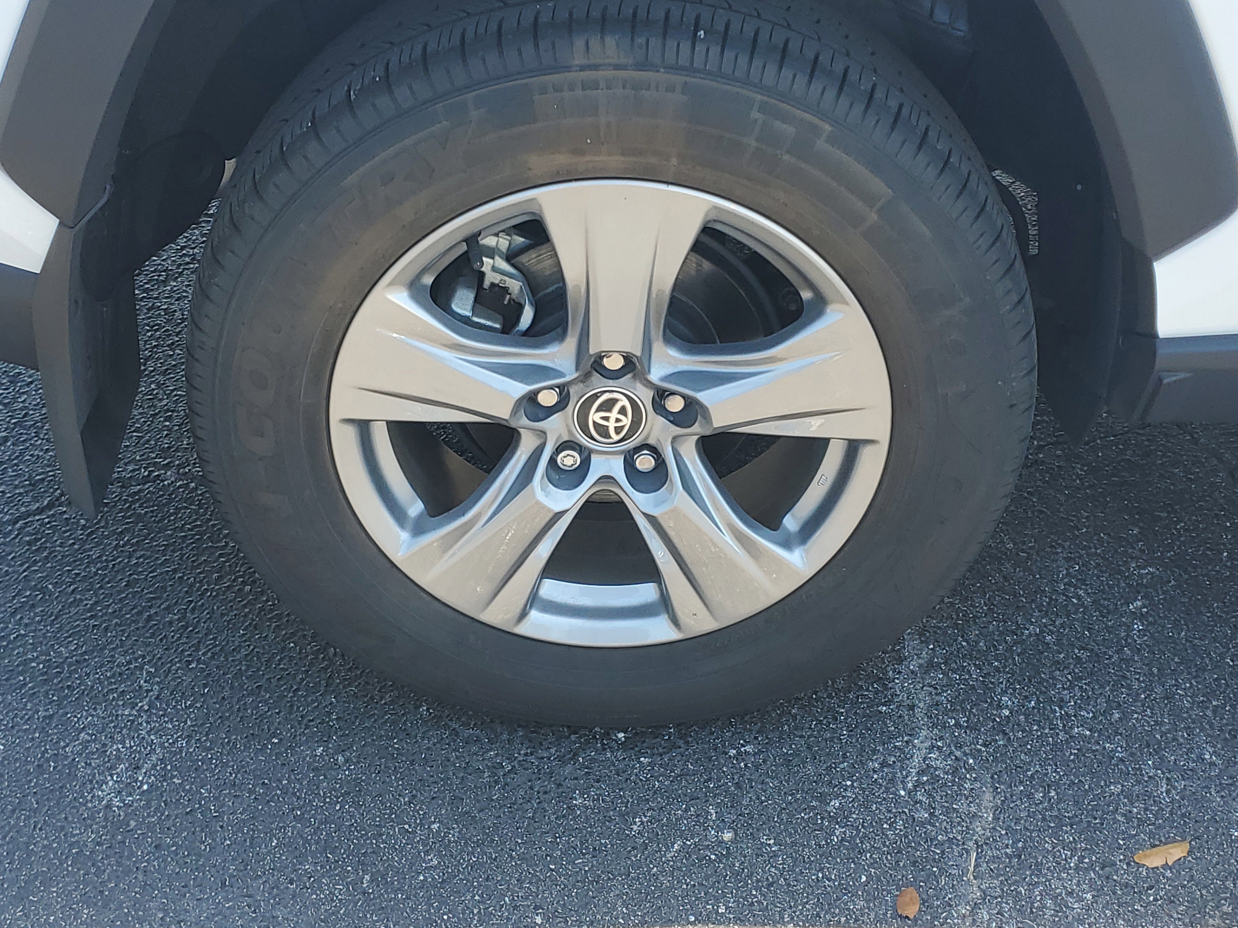 Certified 2024 Toyota RAV4 LE AWD/4WD image 8