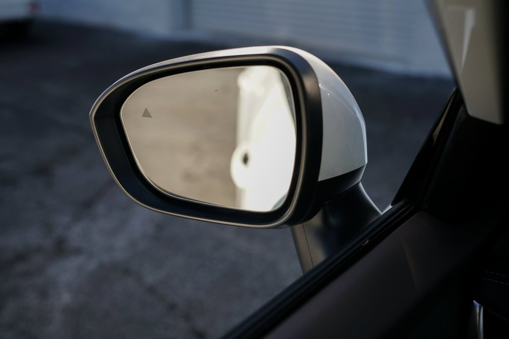 Used 2021 Nissan Rogue SV image 34