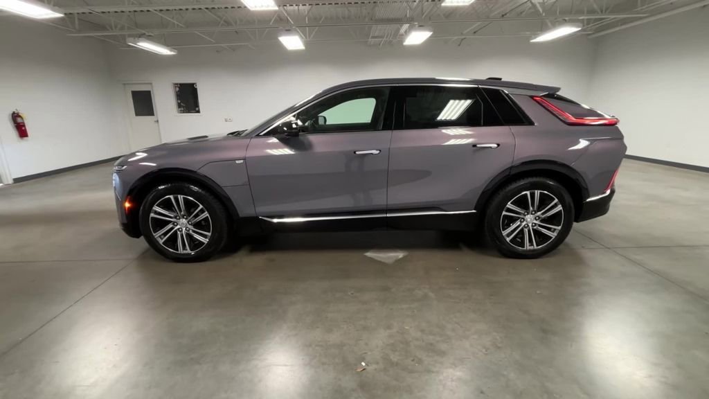 New 2026 Cadillac Lyriq Premium Luxury image 43