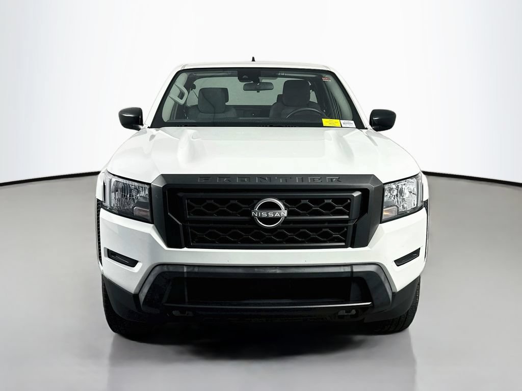Used 2022 Nissan Frontier S RWD image 2