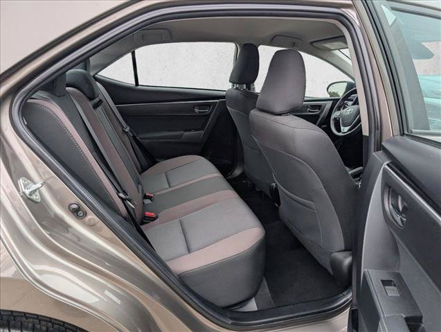 Used 2018 Toyota Corolla LE FWD image 17