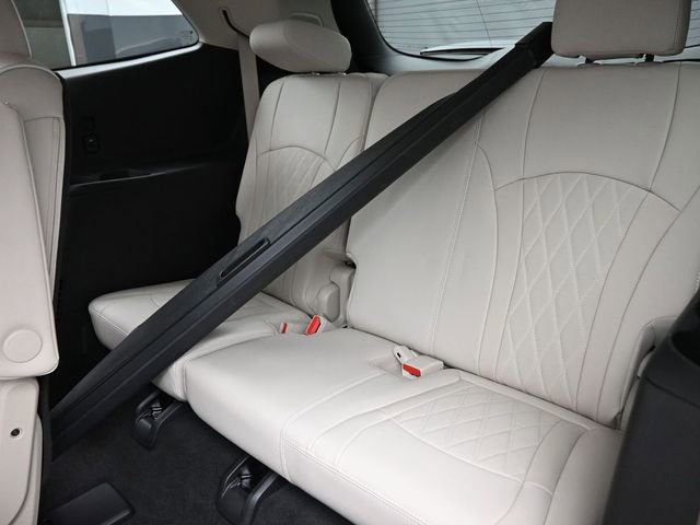 Certified 2024 Buick Enclave Avenir w/ Avenir Technology Package AWD/4WD image 15