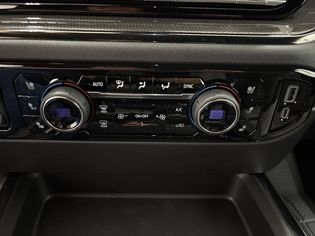 New 2026 Chevrolet Silverado 2500 ZR2 w/ LPO, Dark Essentials Package AWD/4WD image 21