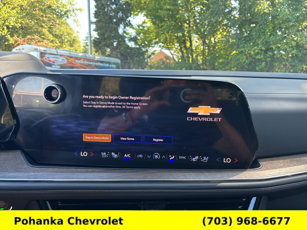 New 2026 Chevrolet Suburban High Country w/ Sun And Tow Package AWD/4WD image 17