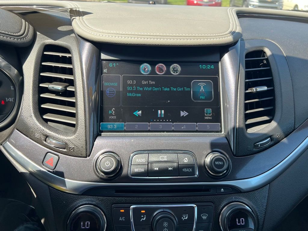 Used 2015 Chevrolet Impala LT w/ Convenience Package FWD image 35