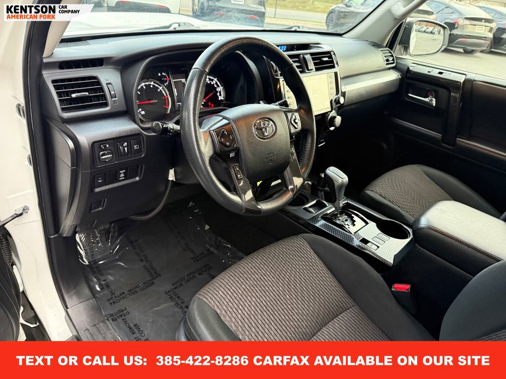 Used 2020 Toyota 4Runner TRD Off-Road Premium image 29