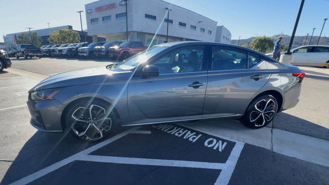 Used 2023 Nissan Altima 2.5 SR image 5