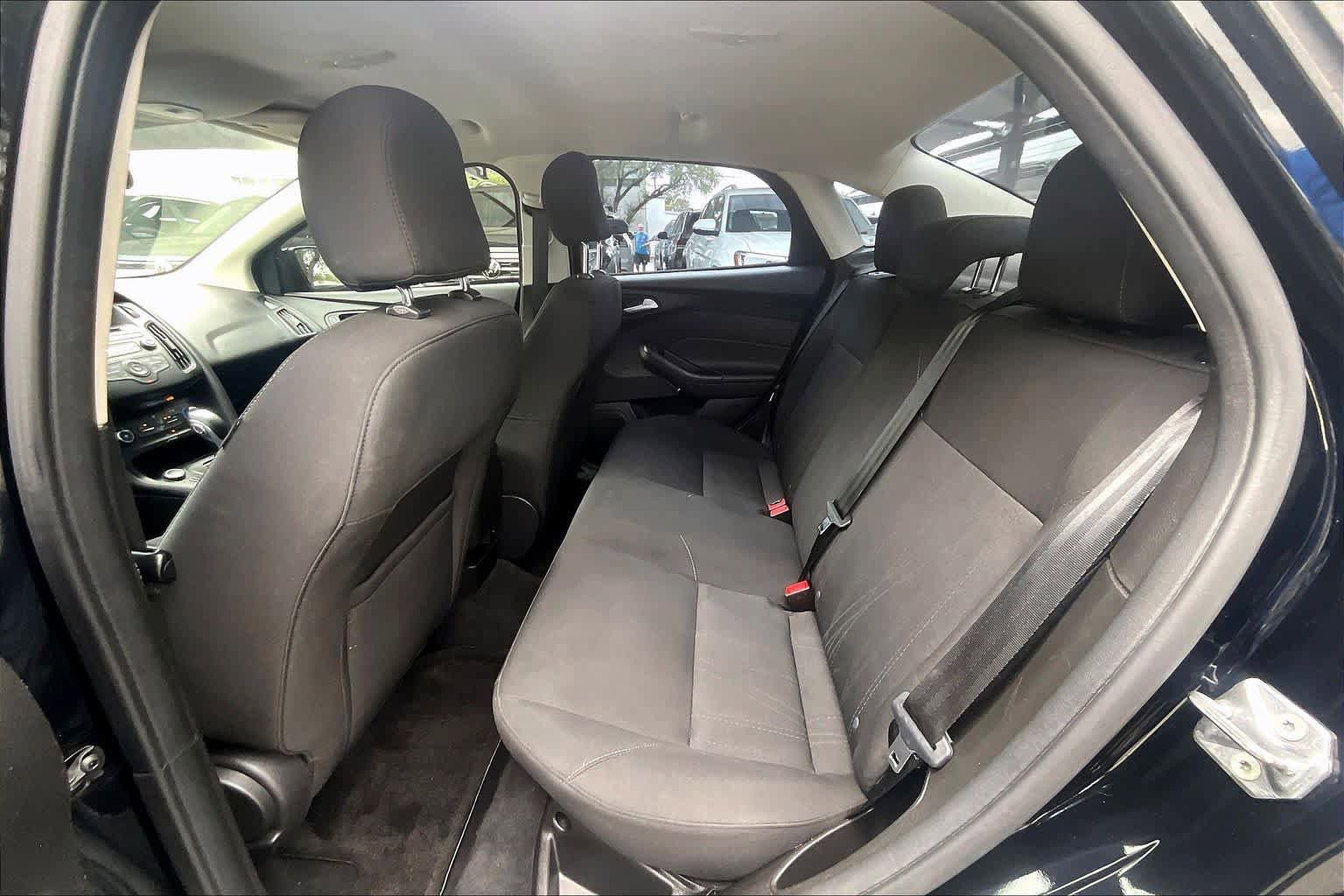 Used 2016 Ford Focus SE image 21