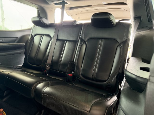 Used 2022 Jeep Wagoneer Series III AWD/4WD image 14