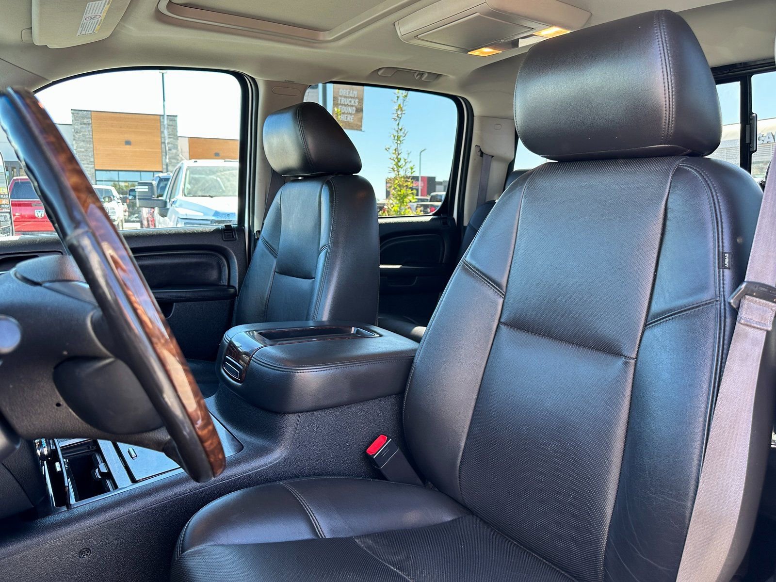 Used 2013 GMC Sierra 3500 Denali image 11