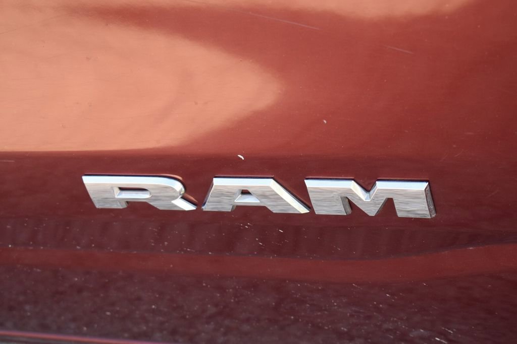 Used 2020 RAM 1500 Laramie AWD/4WD image 15
