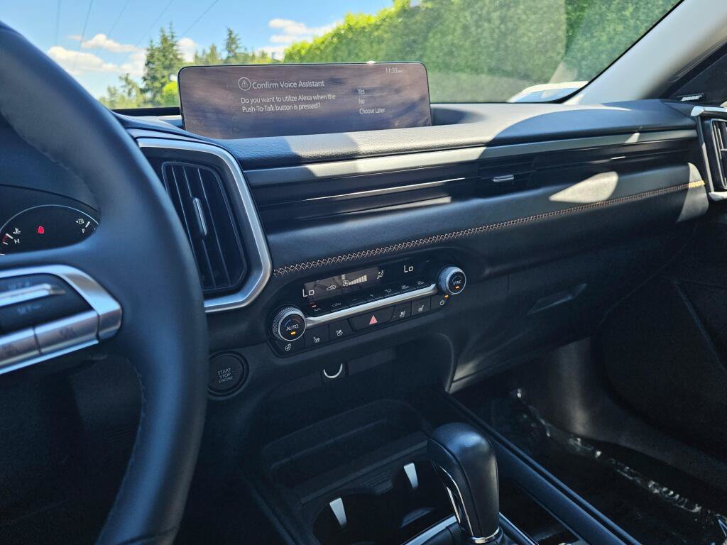 Used 2025 MAZDA CX-50 AWD 2.5 Turbo w/ Cargo Package image 26