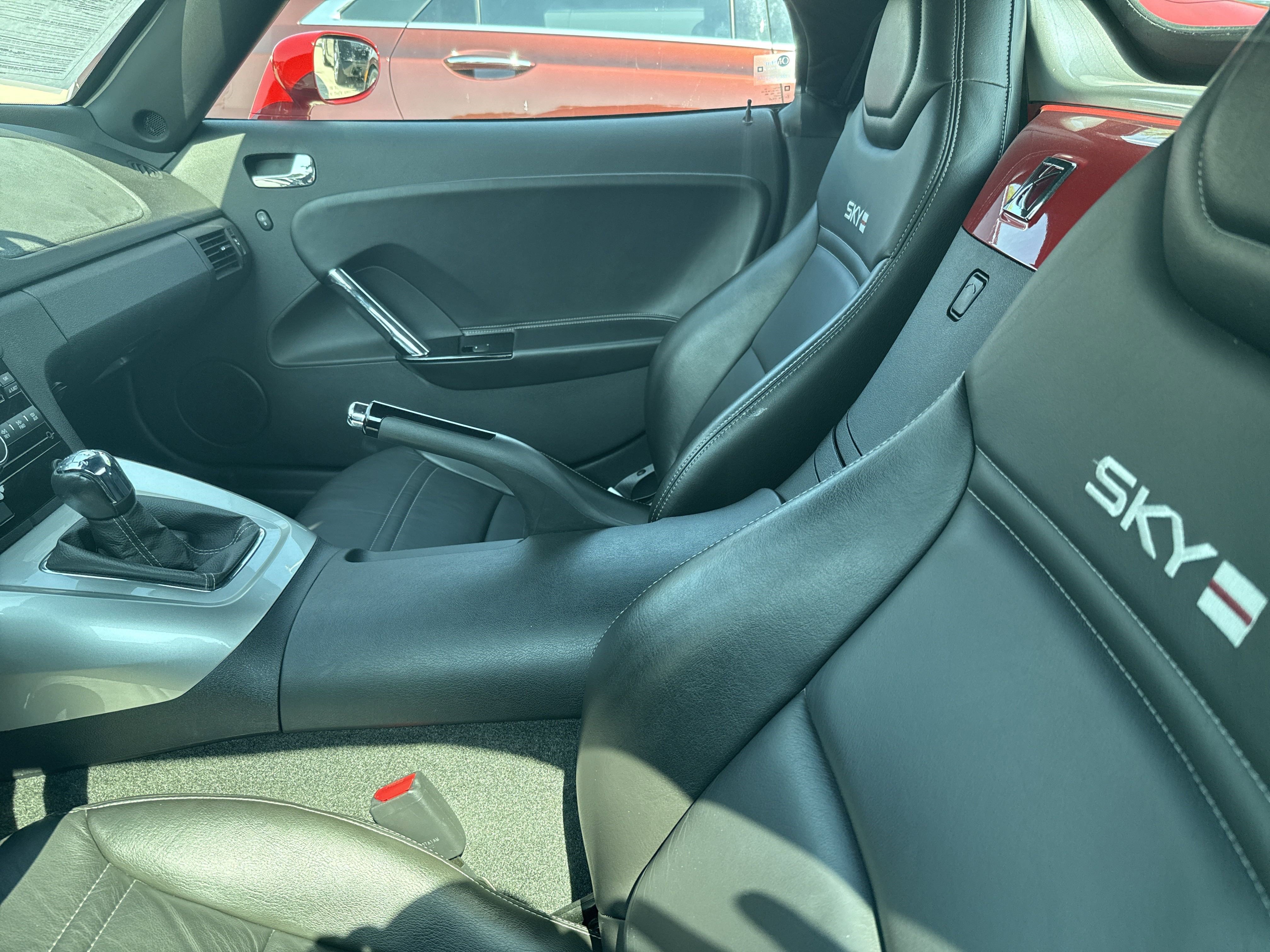 Used 2008 Saturn Sky Red Line image 6