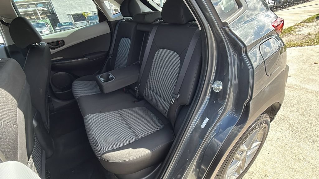 Used 2018 Hyundai Kona SE FWD image 25