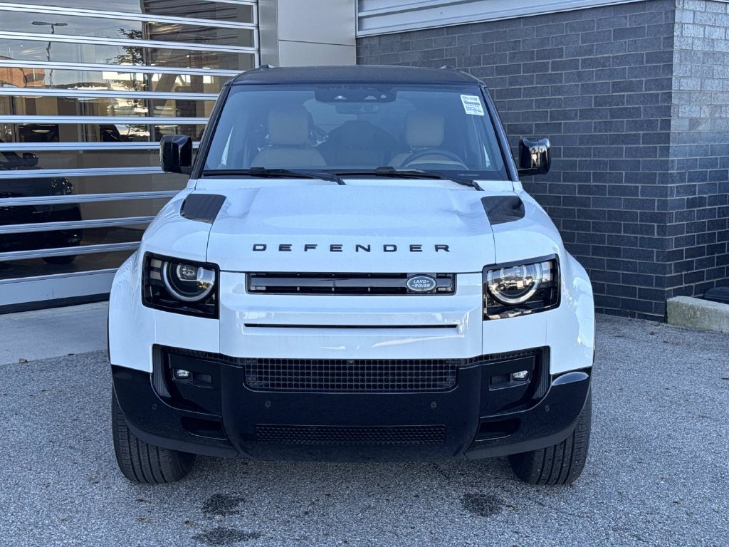 New 2026 Land Rover Defender 110 X-Dynamic SE AWD/4WD image 2