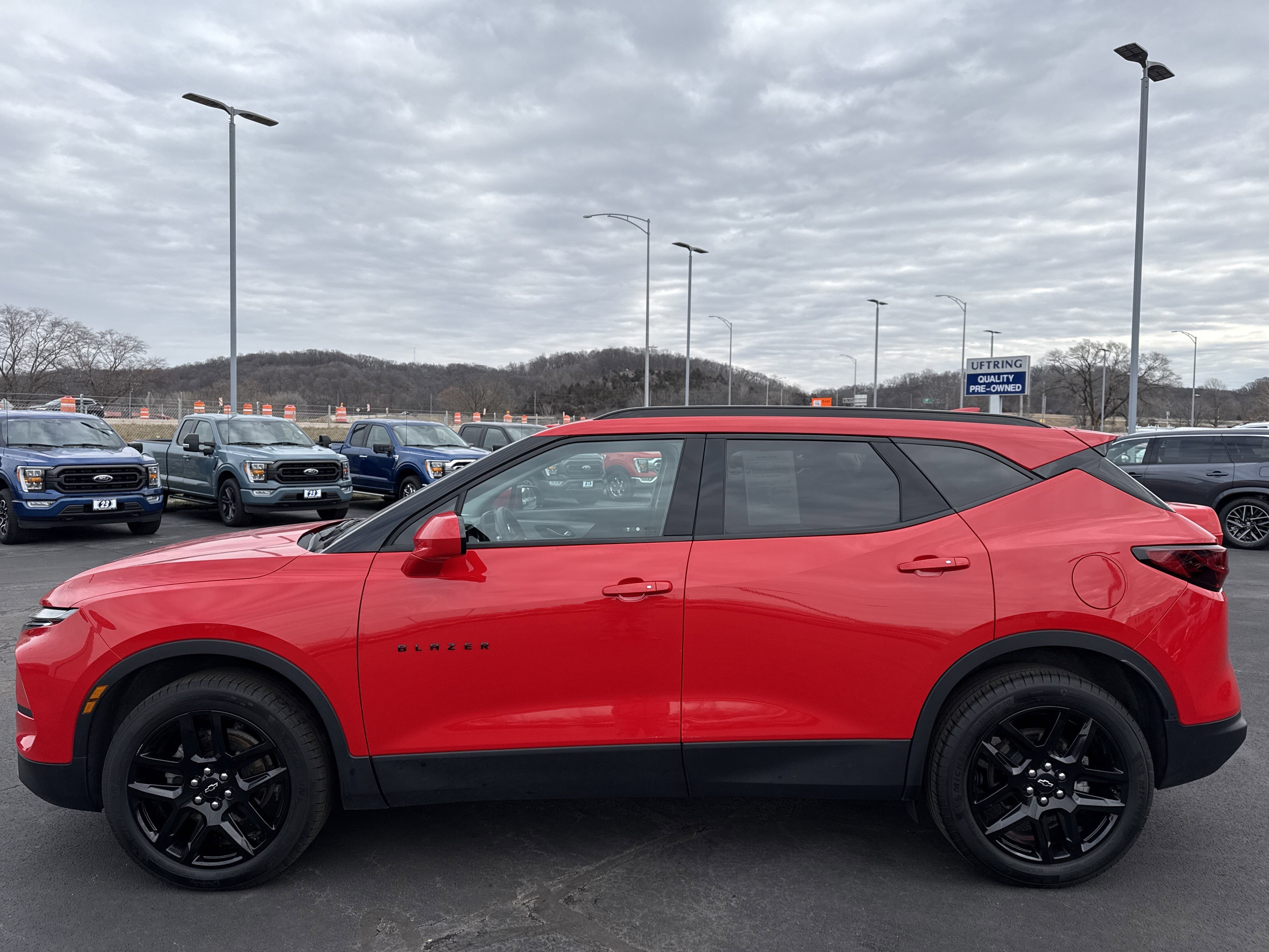 Used 2023 Chevrolet Blazer LT w/ Convenience Package image 2