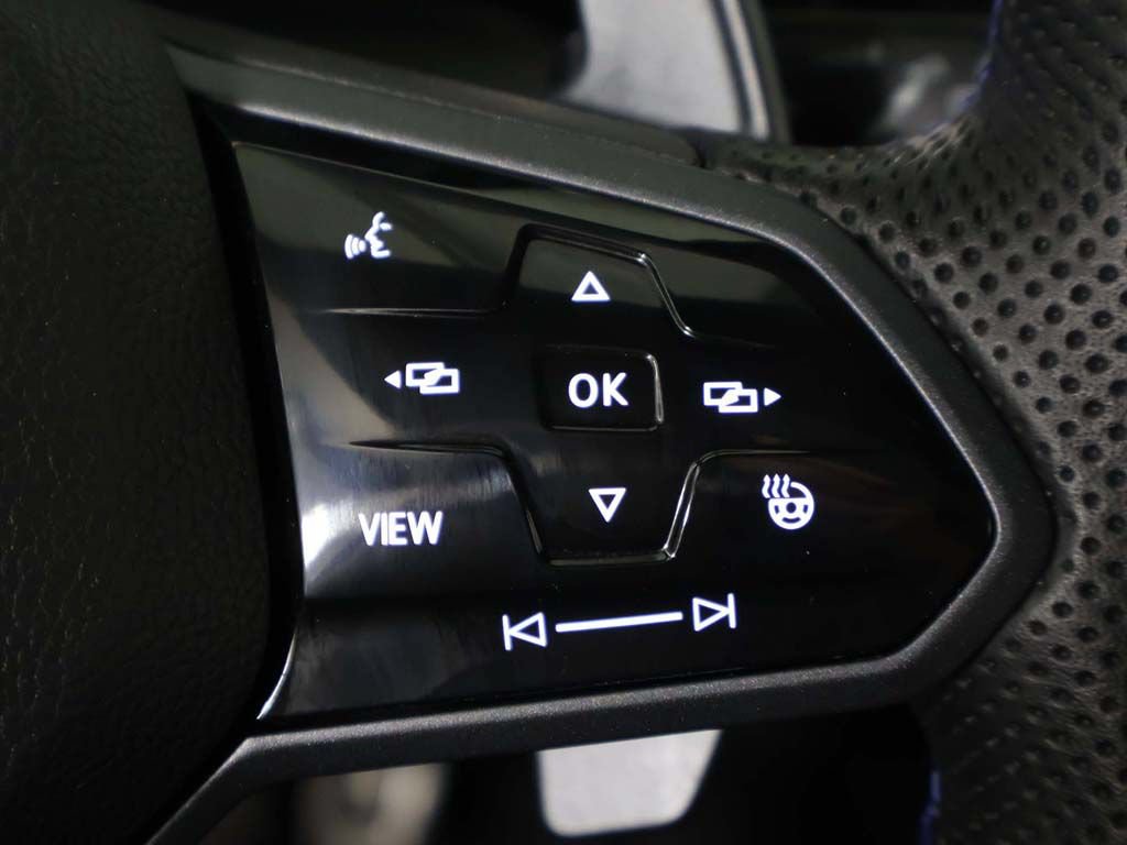 Used 2022 Volkswagen Golf R AWD/4WD image 50