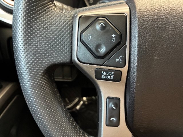 Used 2022 Toyota Tacoma SR5 w/ Technology Package RWD image 19