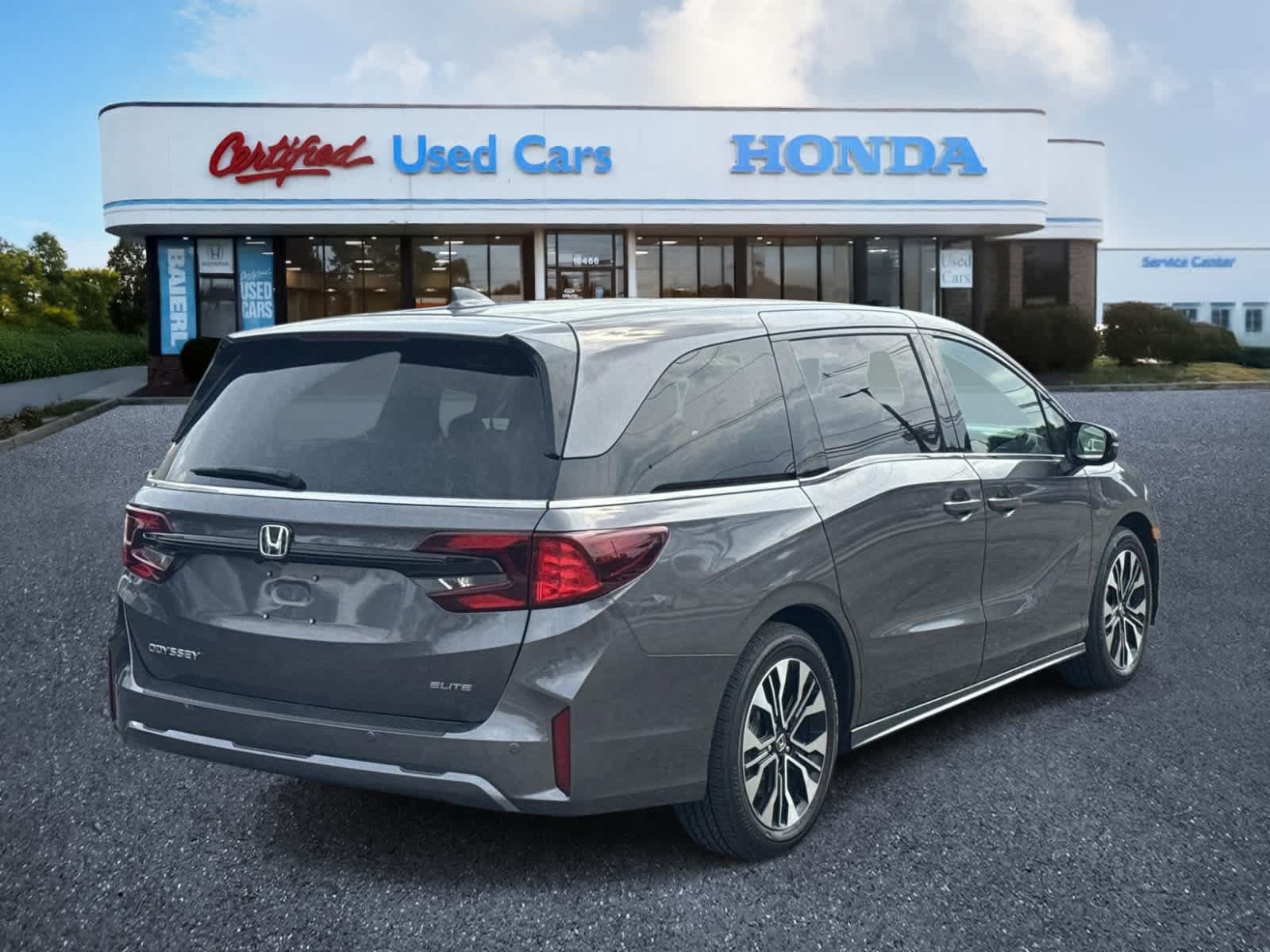 Used 2026 Honda Odyssey Elite image 5